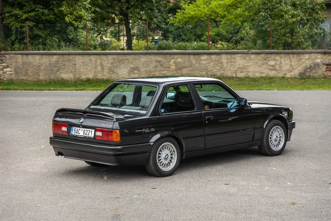 1990 BMW E30 3 Series - Image 10 of 30