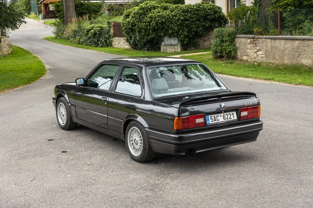 1990 BMW E30 3 Series - Image 7 of 30