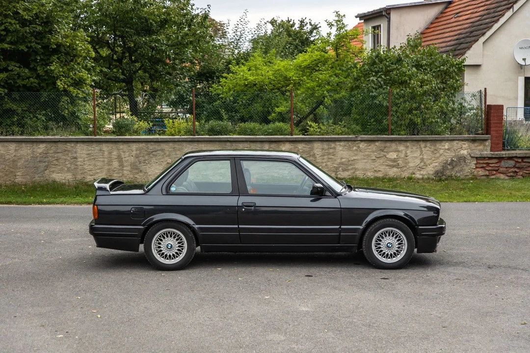 1990 BMW E30 3 Series - Image 12 of 30