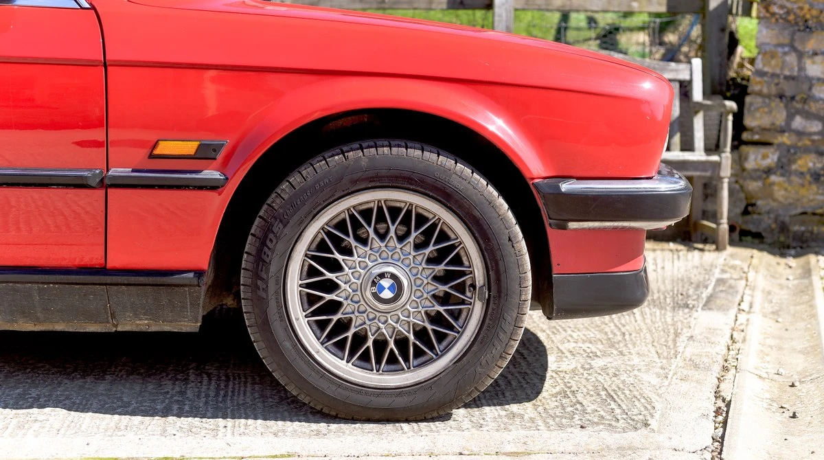 1990 BMW E30 3 Series - Image 15 of 30