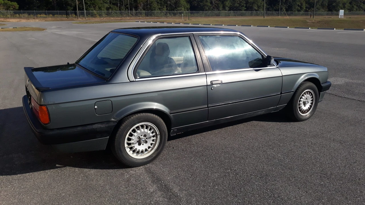 1990 BMW E30 3 Series - Image 18 of 31