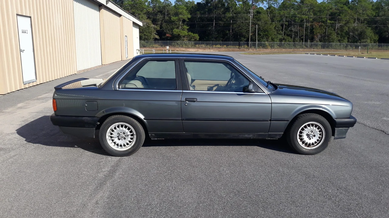 1990 BMW E30 3 Series - Image 19 of 31