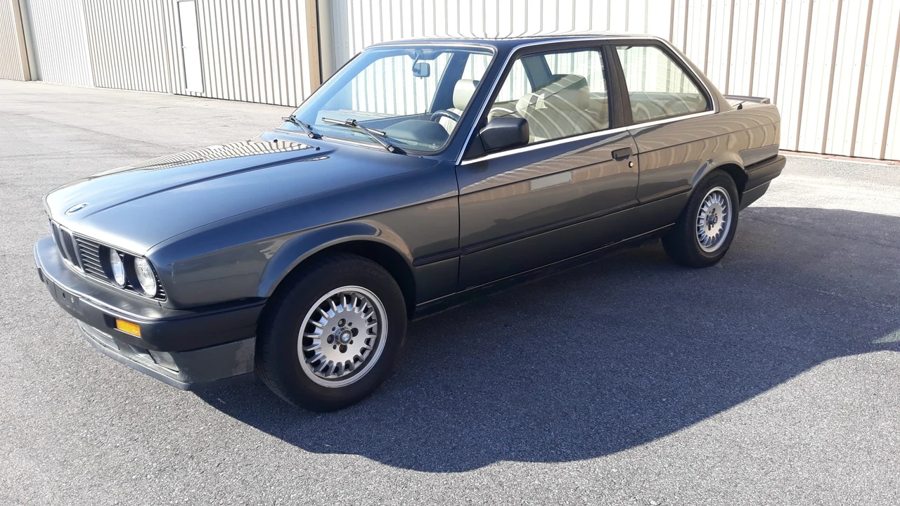 1990 BMW E30 3 Series - Image 7 of 31