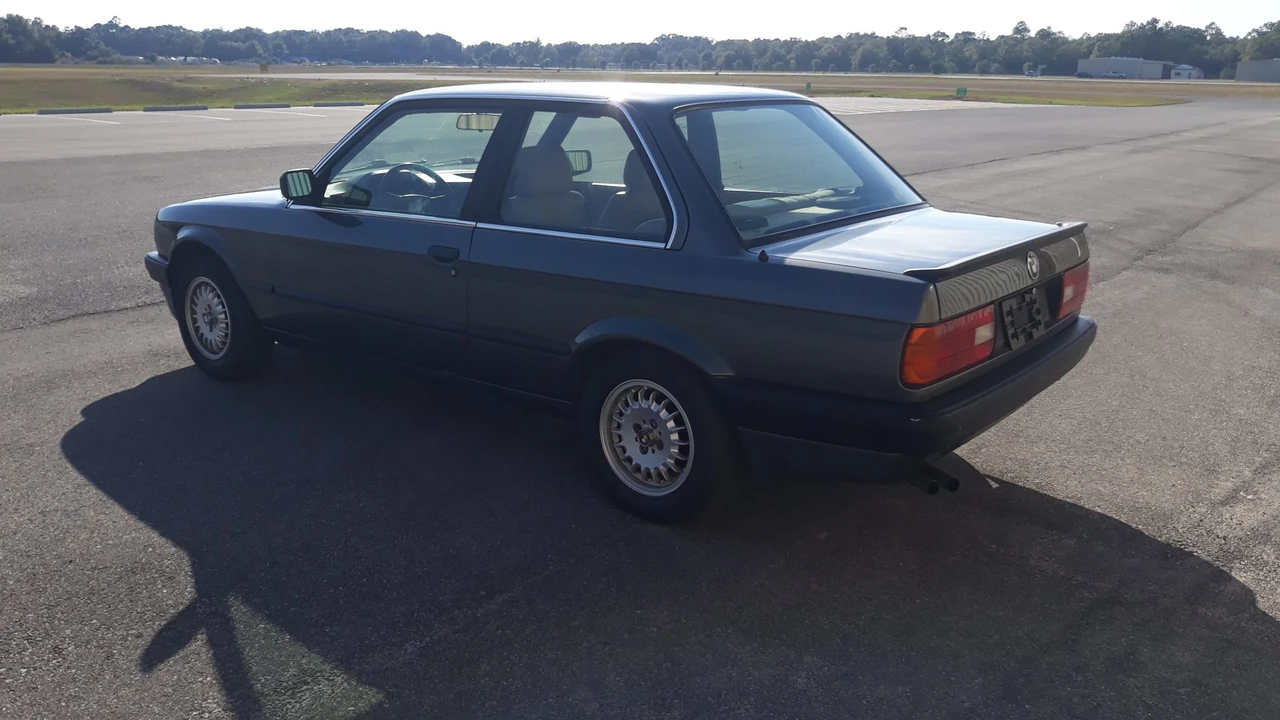 1990 BMW E30 3 Series - Image 9 of 31