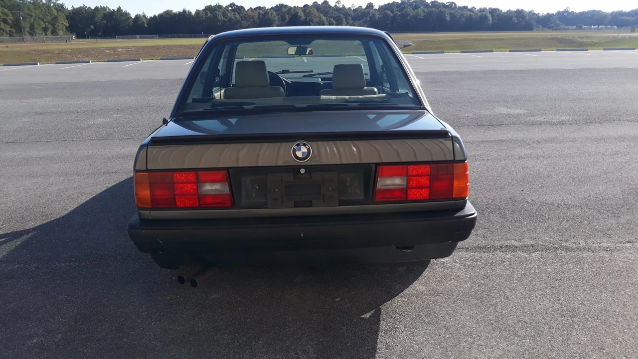 1990 BMW E30 3 Series - Image 14 of 31