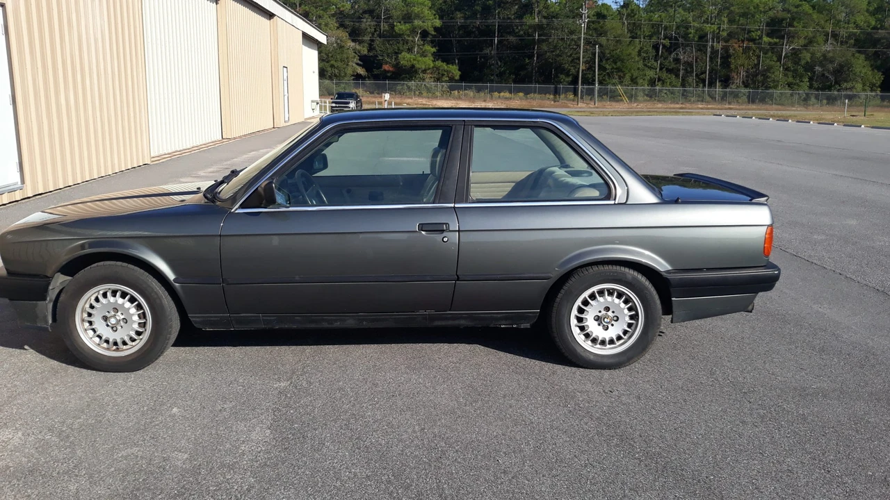 1990 BMW E30 3 Series - Image 8 of 31