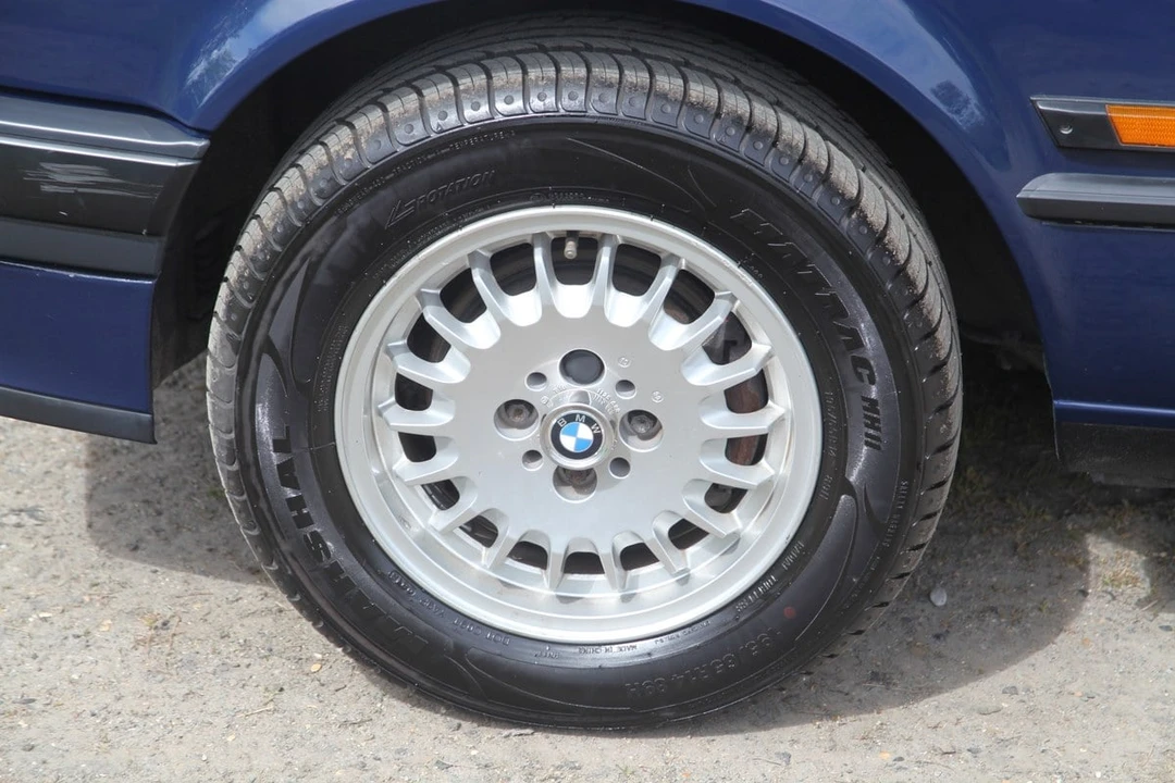 1990 BMW E30 3 Series - Image 23 of 30