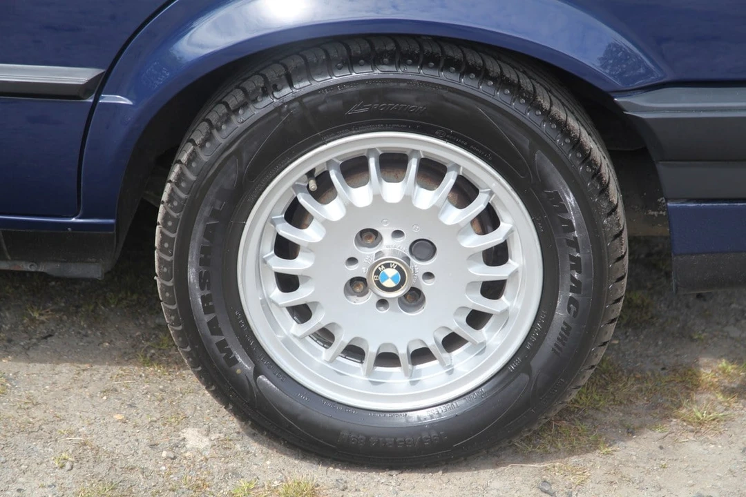 1990 BMW E30 3 Series - Image 24 of 30