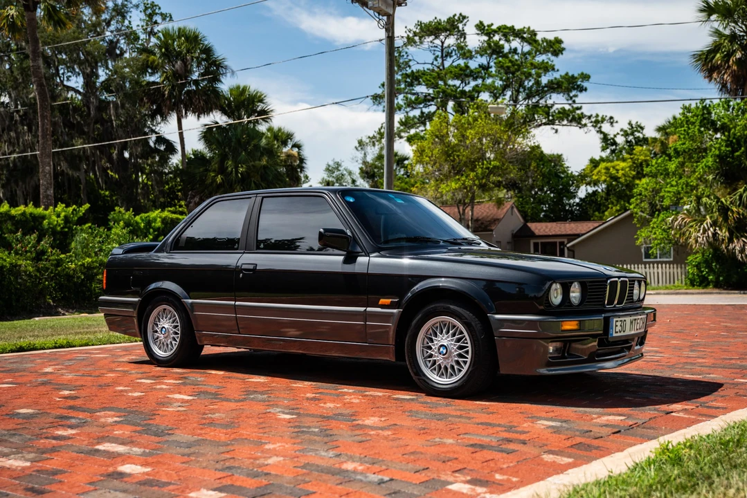1990 BMW E30 3 Series - Image 2 of 31