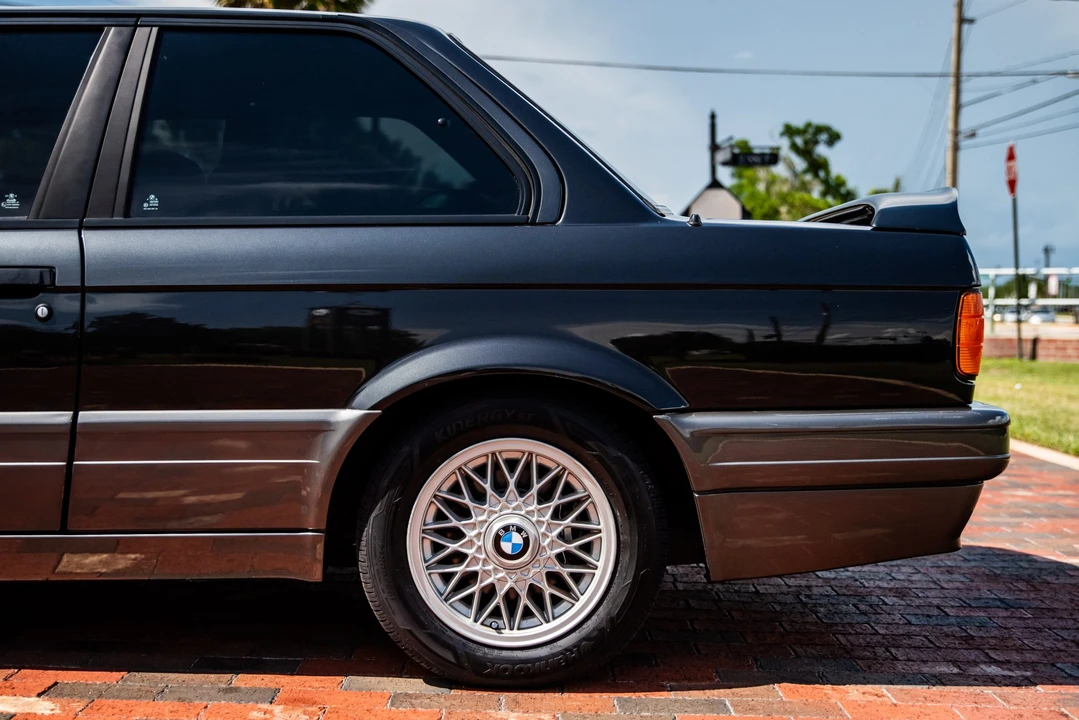 1990 BMW E30 3 Series - Image 23 of 31