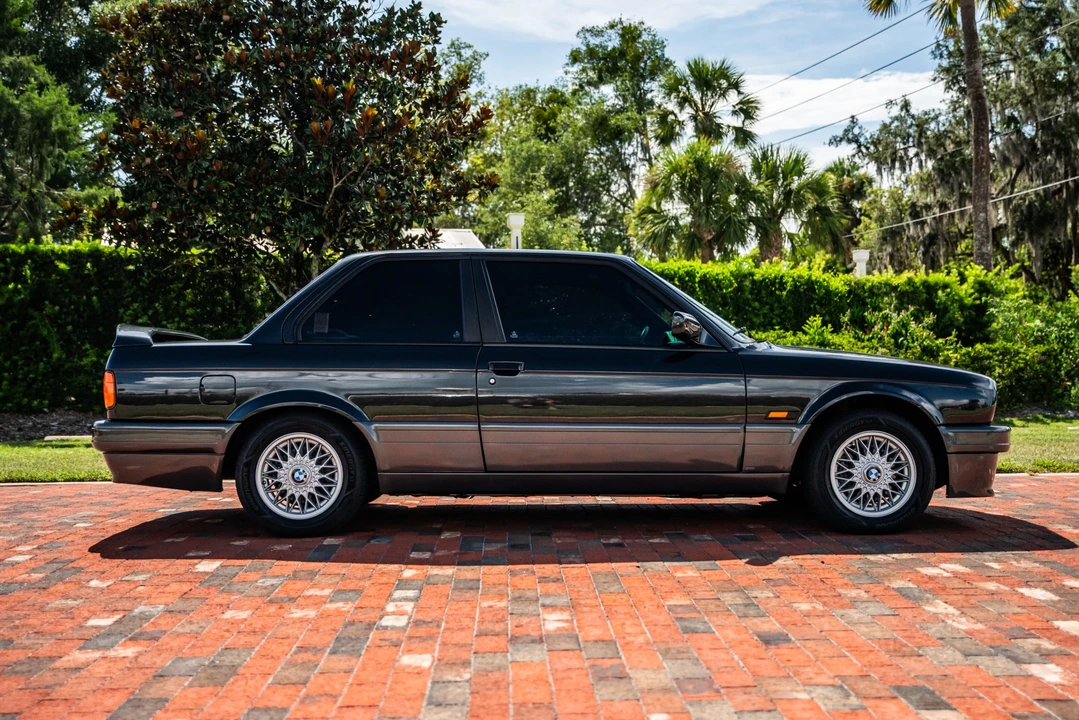 1990 BMW E30 3 Series - Image 17 of 31