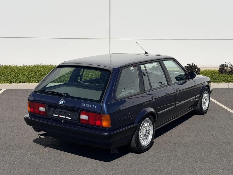1990 BMW E30 3 Series - Image 14 of 31