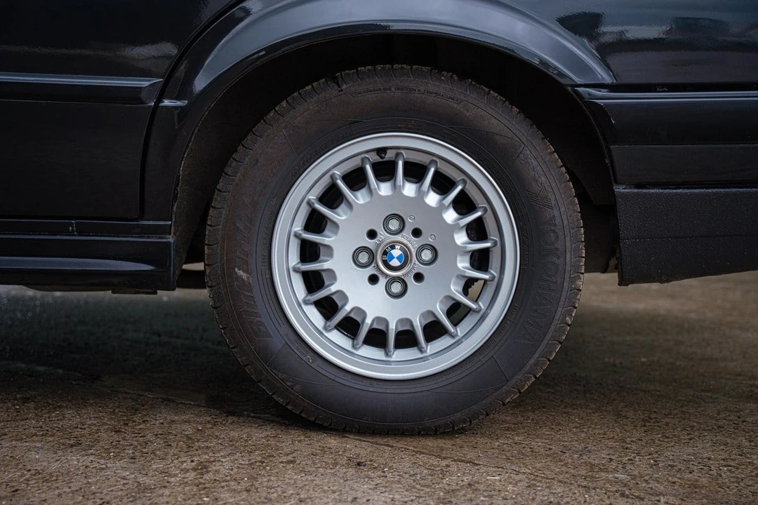 1990 BMW E30 3 Series - Image 25 of 30