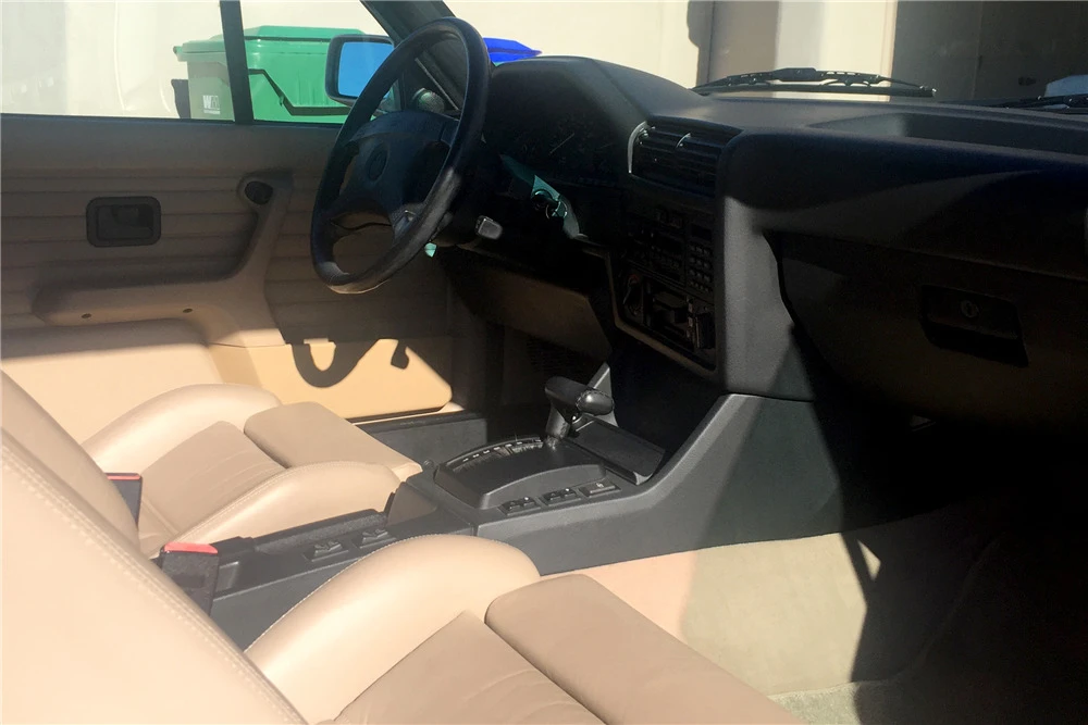1990 BMW E30 3 Series - Image 4 of 5