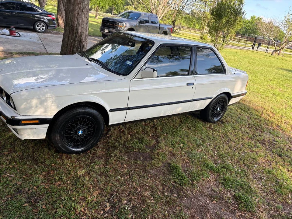 1991 BMW E30 3 Series - Image 2 of 9
