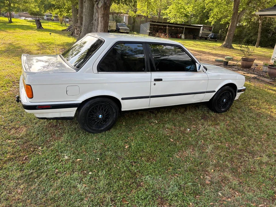 1991 BMW E30 3 Series - Image 3 of 9