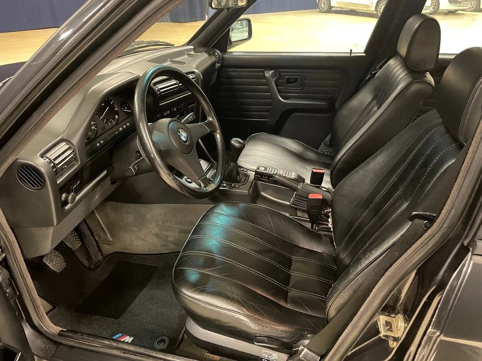 1990 BMW E30 3 Series - Image 23 of 30