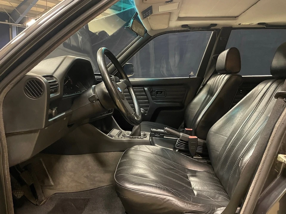 1990 BMW E30 3 Series - Image 25 of 30