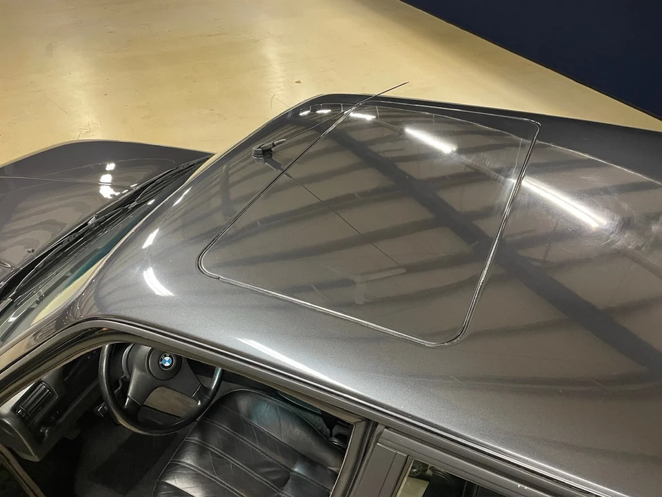 1990 BMW E30 3 Series - Image 21 of 30