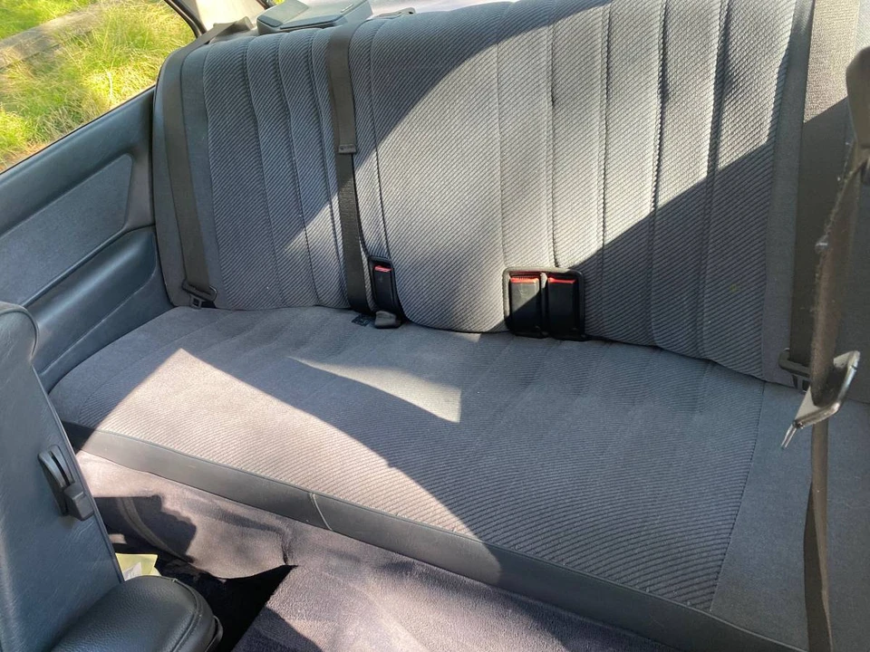 1990 BMW E30 3 Series - Image 9 of 14