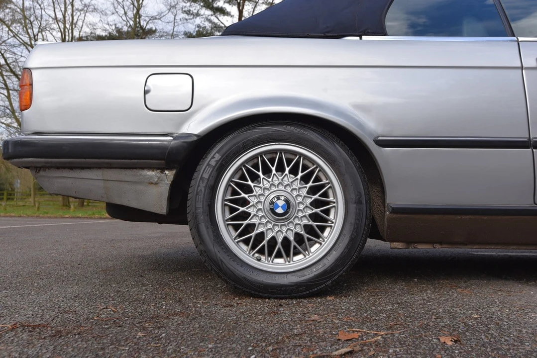 1990 BMW E30 3 Series - Image 25 of 30