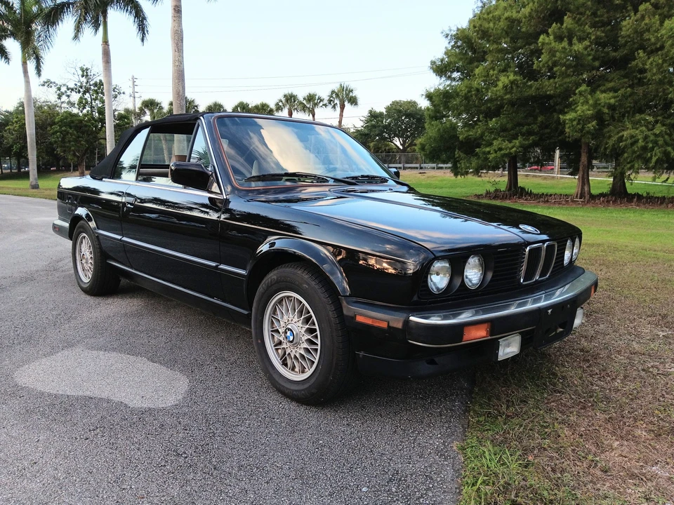 1990 BMW E30 3 Series - Image 2 of 31