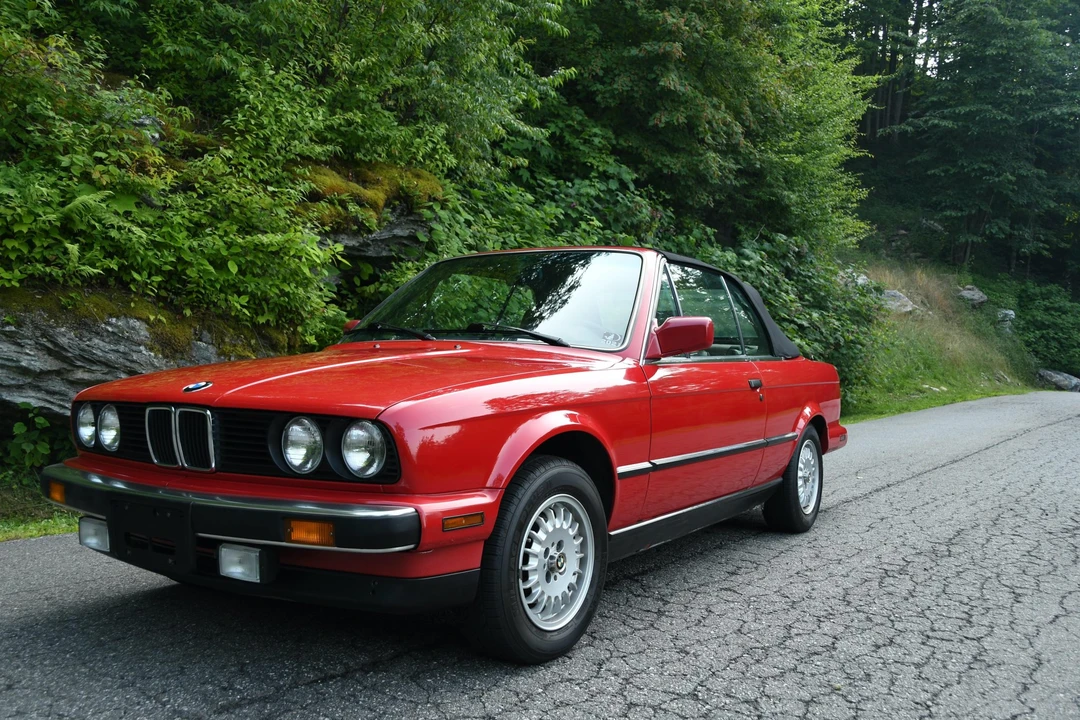 1990 BMW E30 3 Series - Image 2 of 31