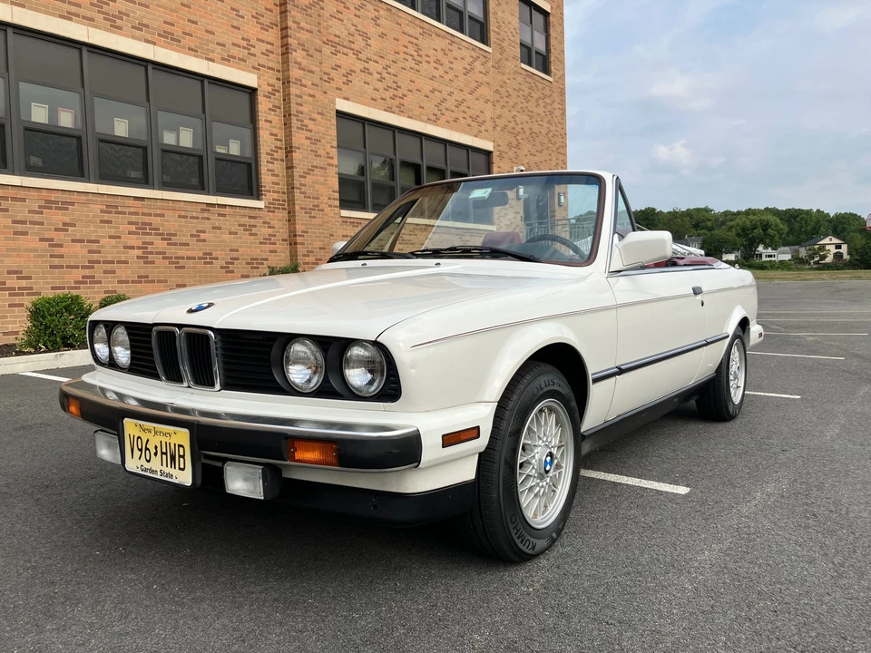 1990 BMW E30 3 Series - Image 2 of 31