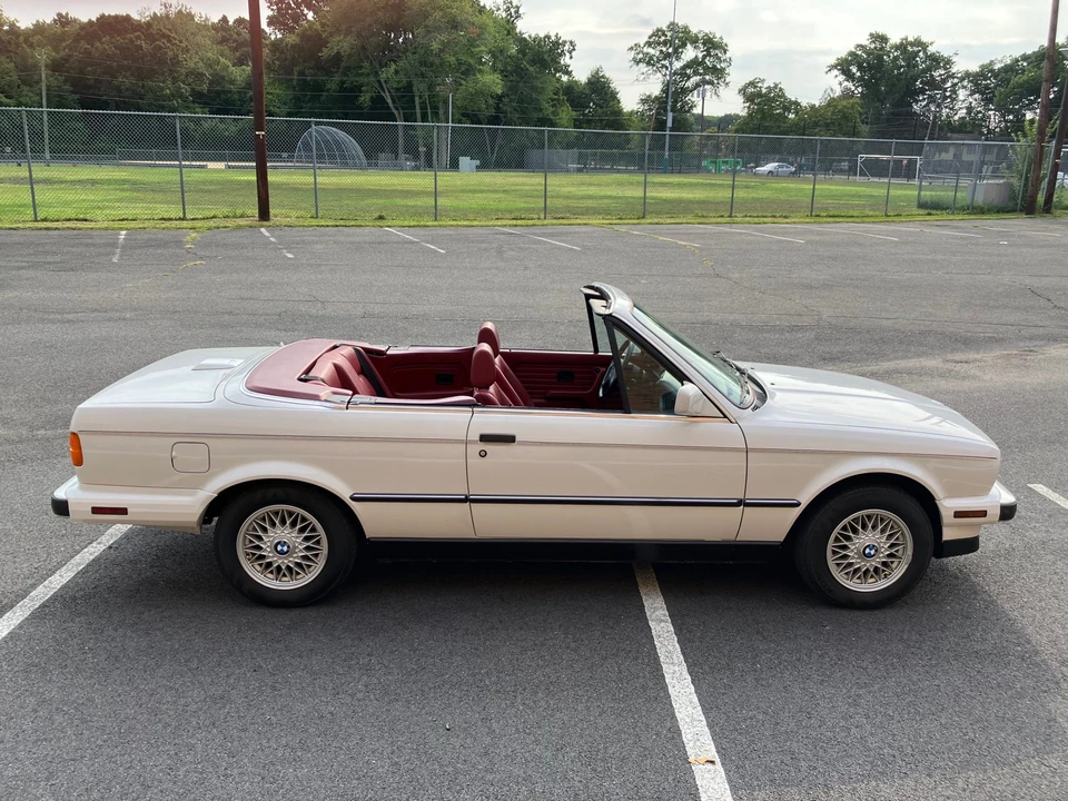 1990 BMW E30 3 Series - Image 13 of 31