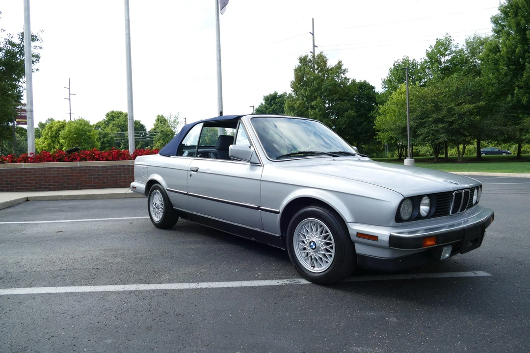 1990 BMW E30 3 Series - Image 11 of 31