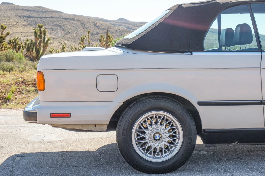 1990 BMW E30 3 Series - Image 19 of 31