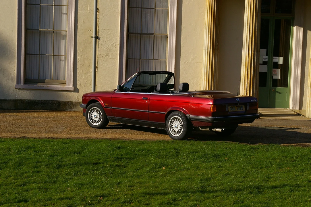 1990 BMW E30 3 Series - Image 14 of 19
