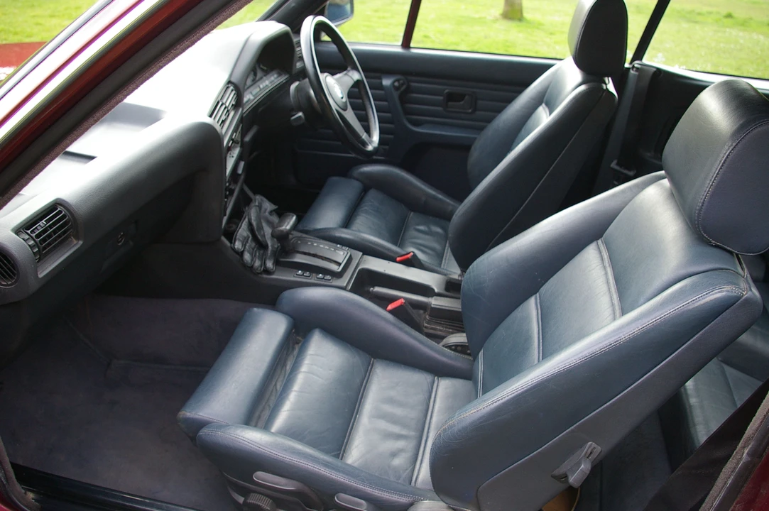 1990 BMW E30 3 Series - Image 4 of 19