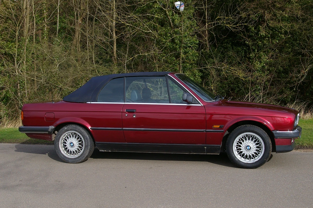 1990 BMW E30 3 Series - Image 13 of 19