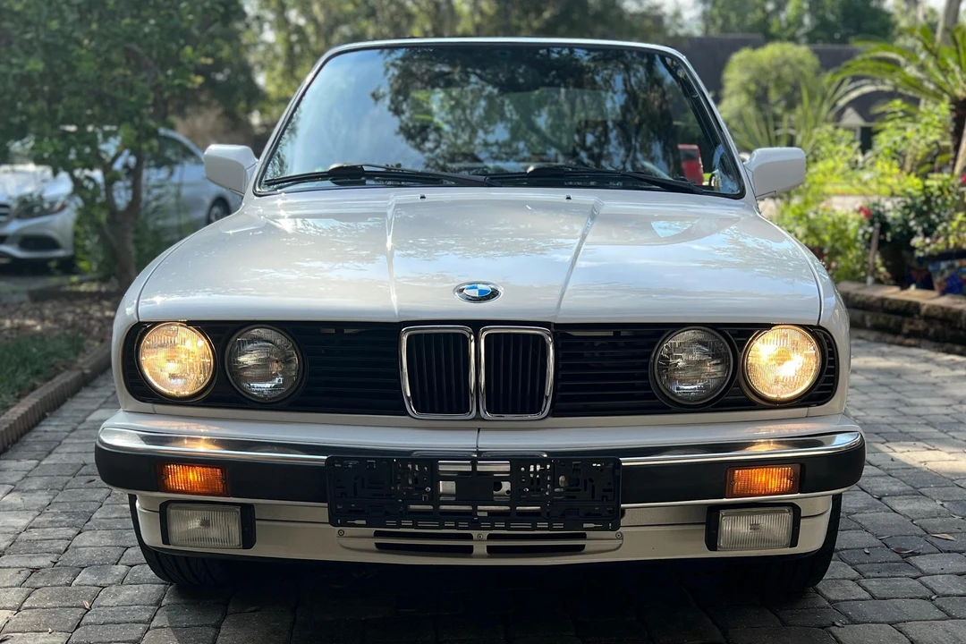 1990 BMW E30 3 Series - Image 2 of 31