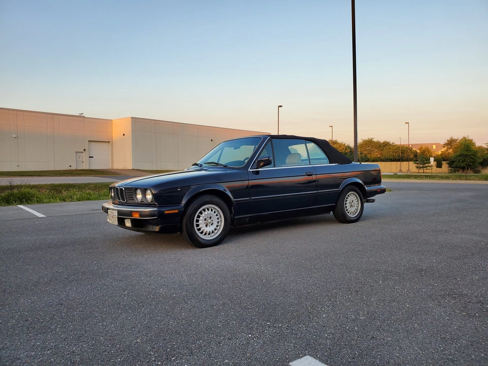 1990 BMW E30 3 Series - Image 13 of 31