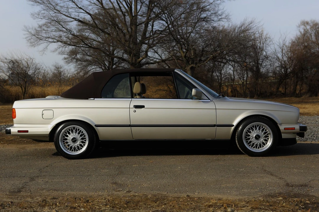1990 BMW E30 3 Series - Image 21 of 31
