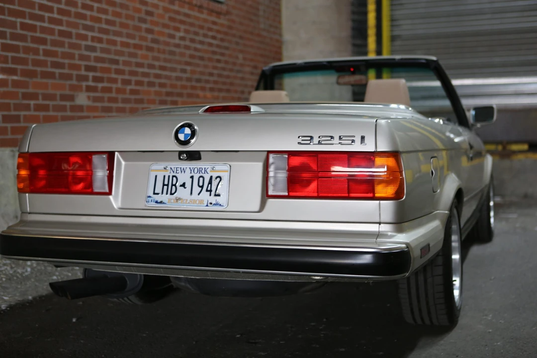 1990 BMW E30 3 Series - Image 13 of 31