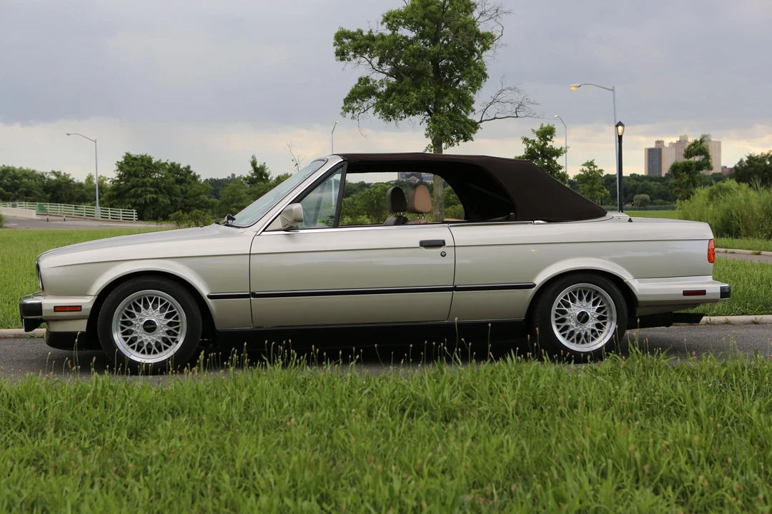 1990 BMW E30 3 Series - Image 25 of 31