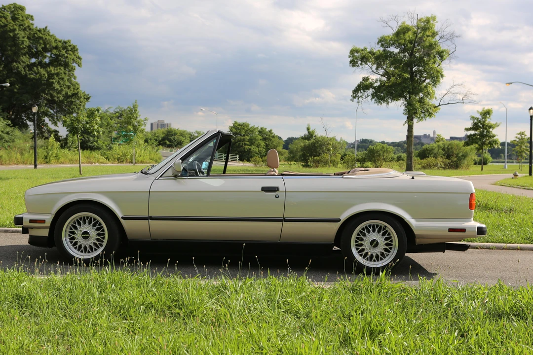 1990 BMW E30 3 Series - Image 11 of 31