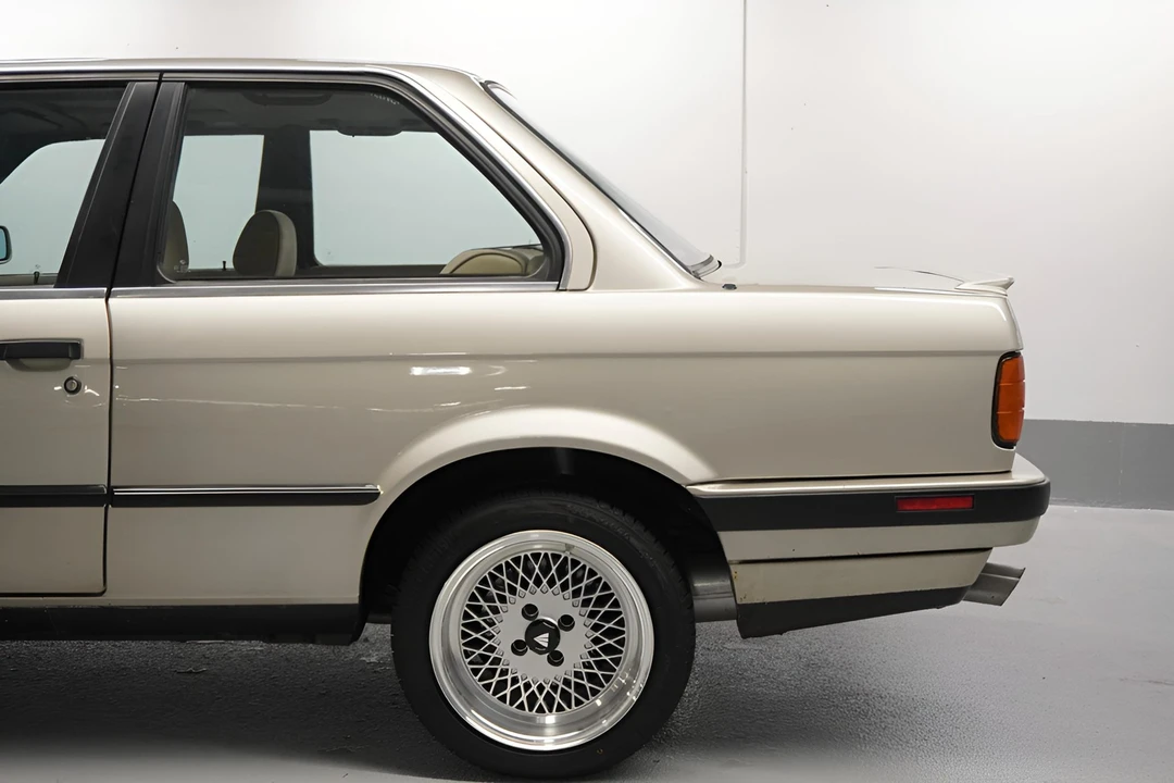 1990 BMW E30 3 Series - Image 30 of 31