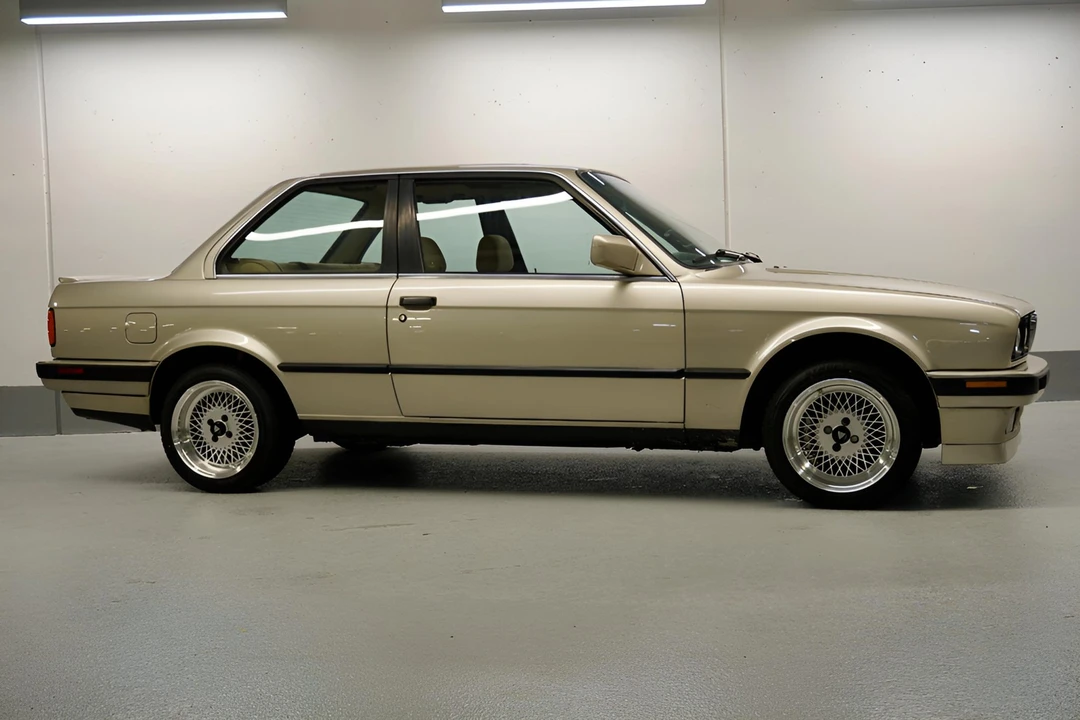1990 BMW E30 3 Series - Image 13 of 31