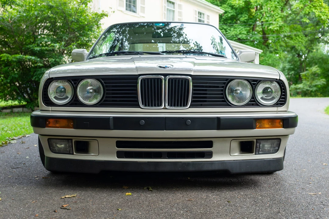 1990 BMW E30 3 Series - Image 2 of 31
