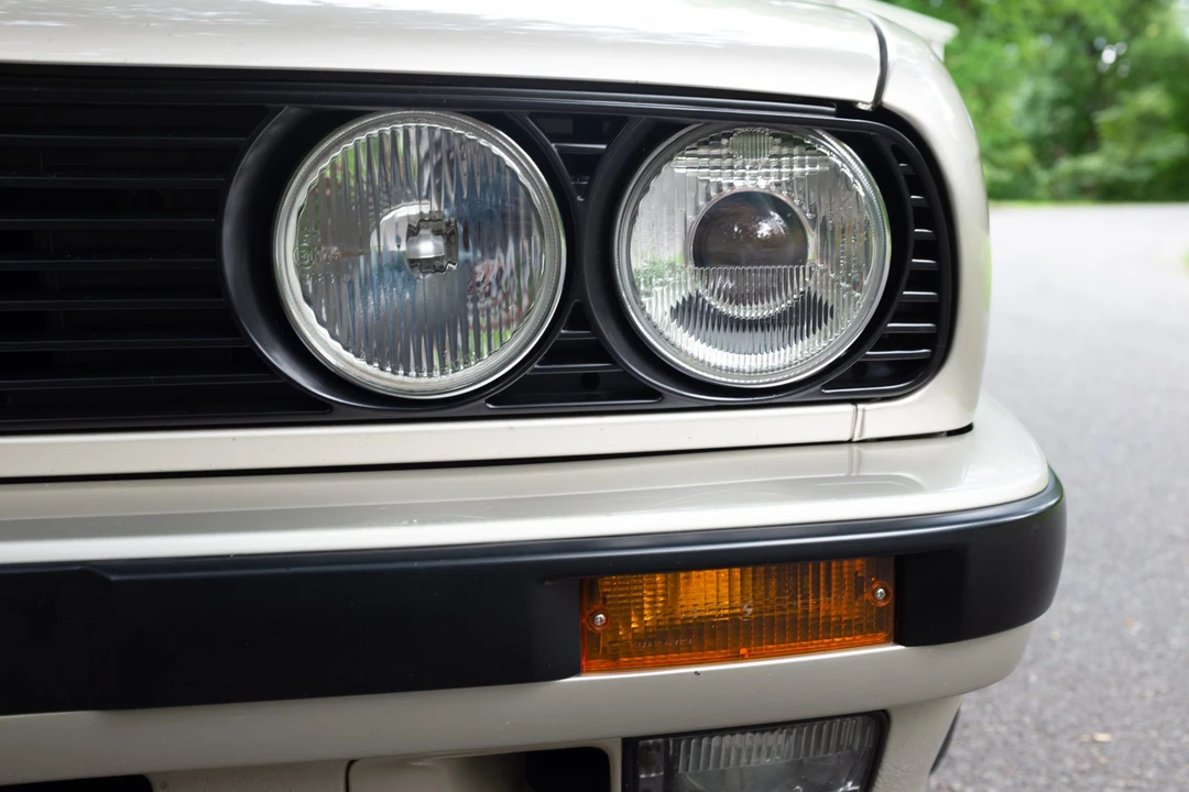1990 BMW E30 3 Series - Image 14 of 31