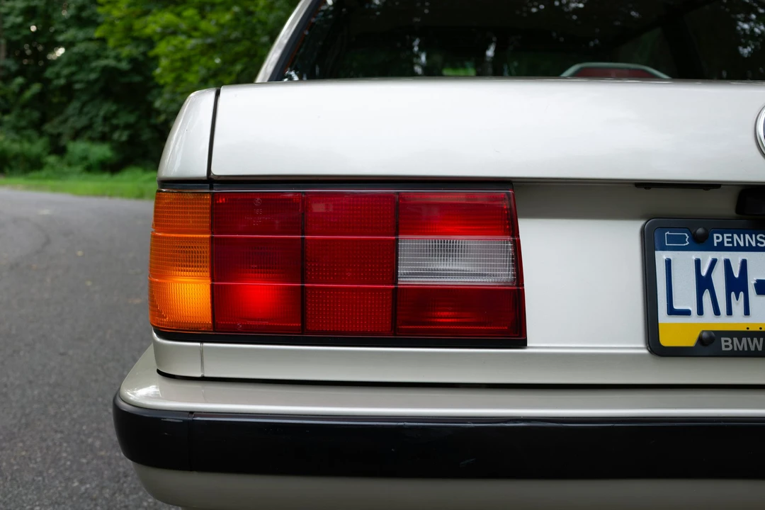 1990 BMW E30 3 Series - Image 15 of 31