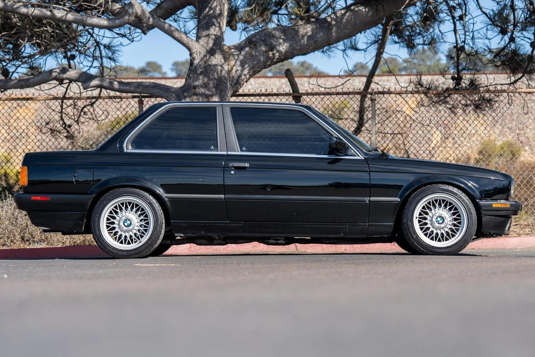 1990 BMW E30 3 Series - Image 3 of 31