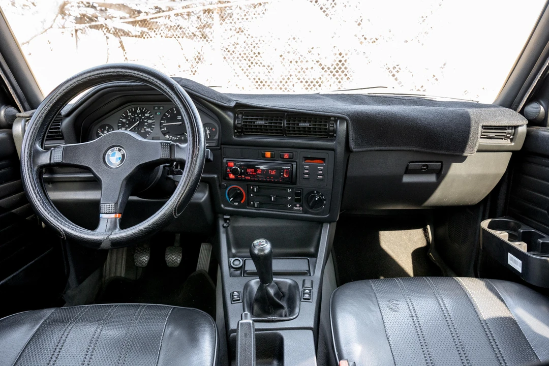1990 BMW E30 3 Series - Image 28 of 31
