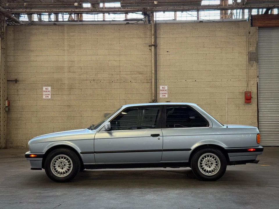 1990 BMW E30 3 Series - Image 18 of 31
