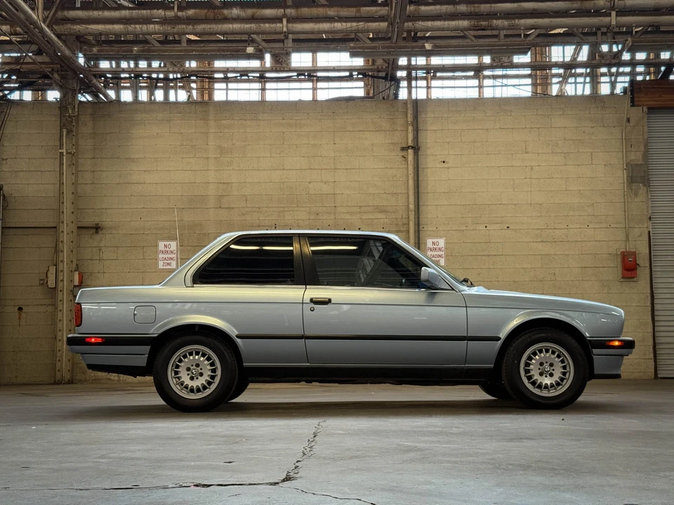 1990 BMW E30 3 Series - Image 27 of 31