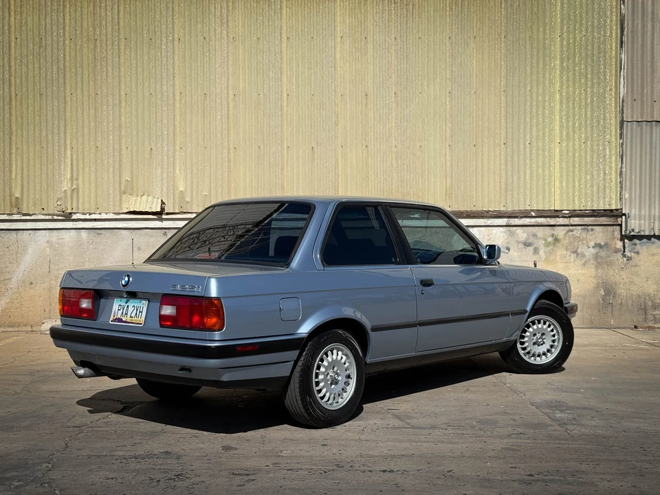 1990 BMW E30 3 Series - Image 11 of 31